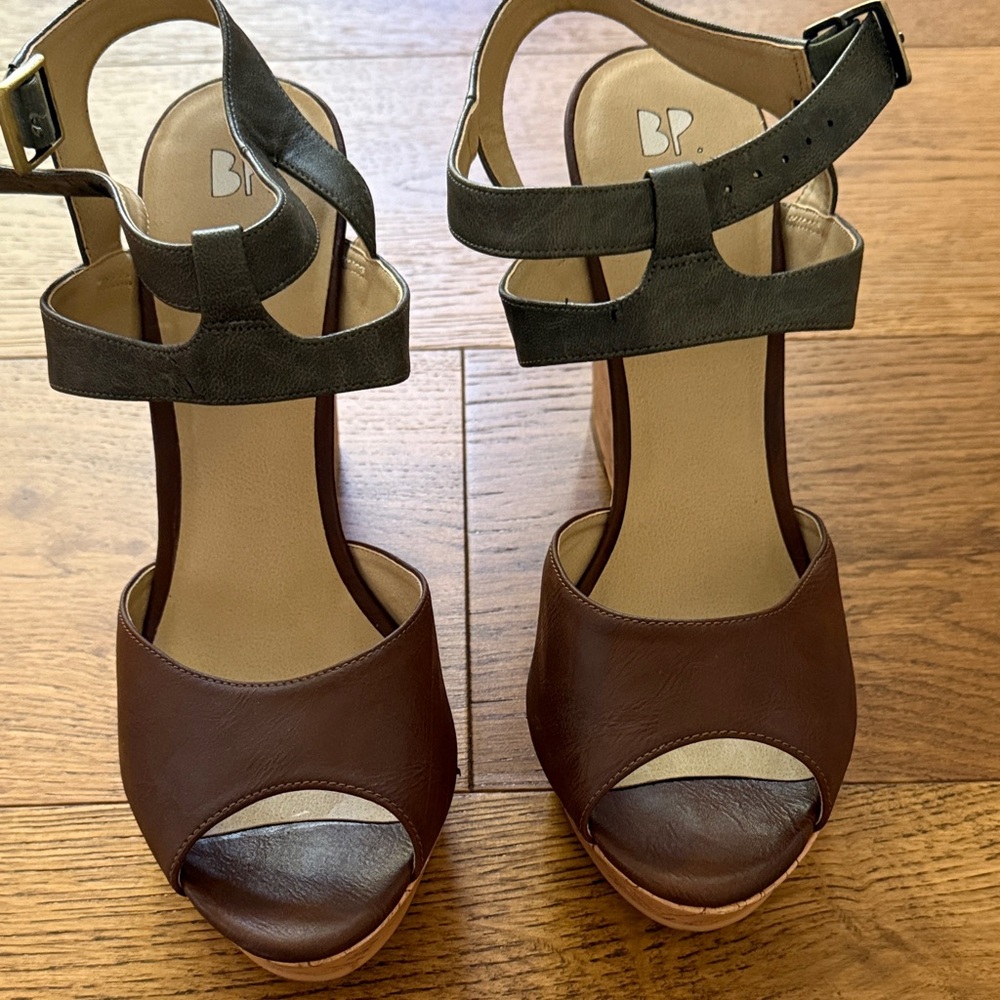 BP Women's Brown and Black Wedge Sandals